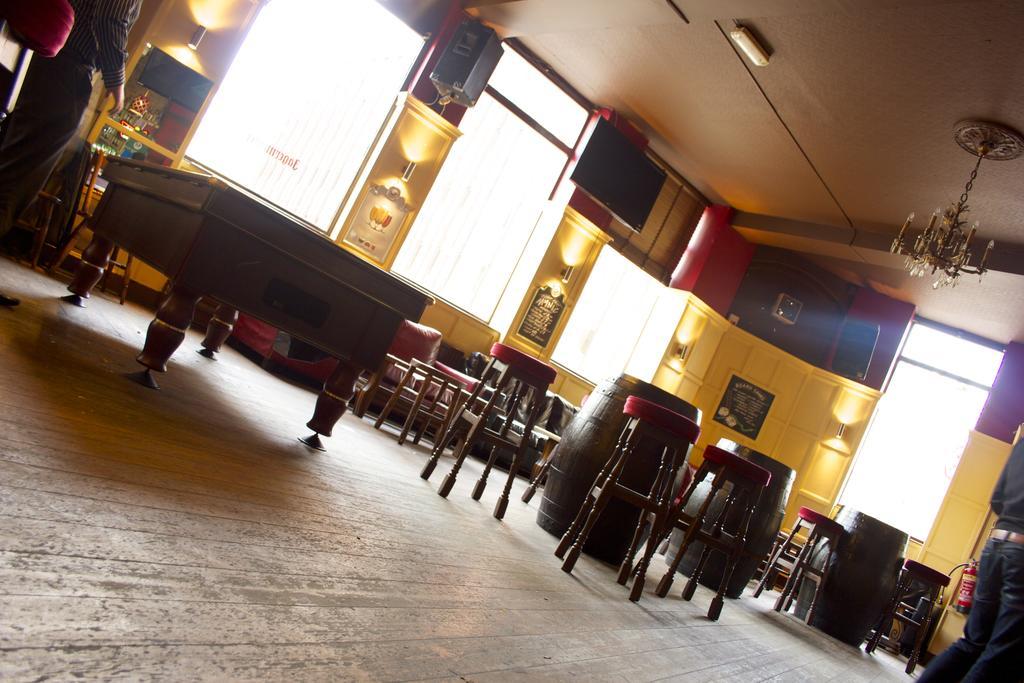 Dover Castle Hostel Лондон Екстериор снимка